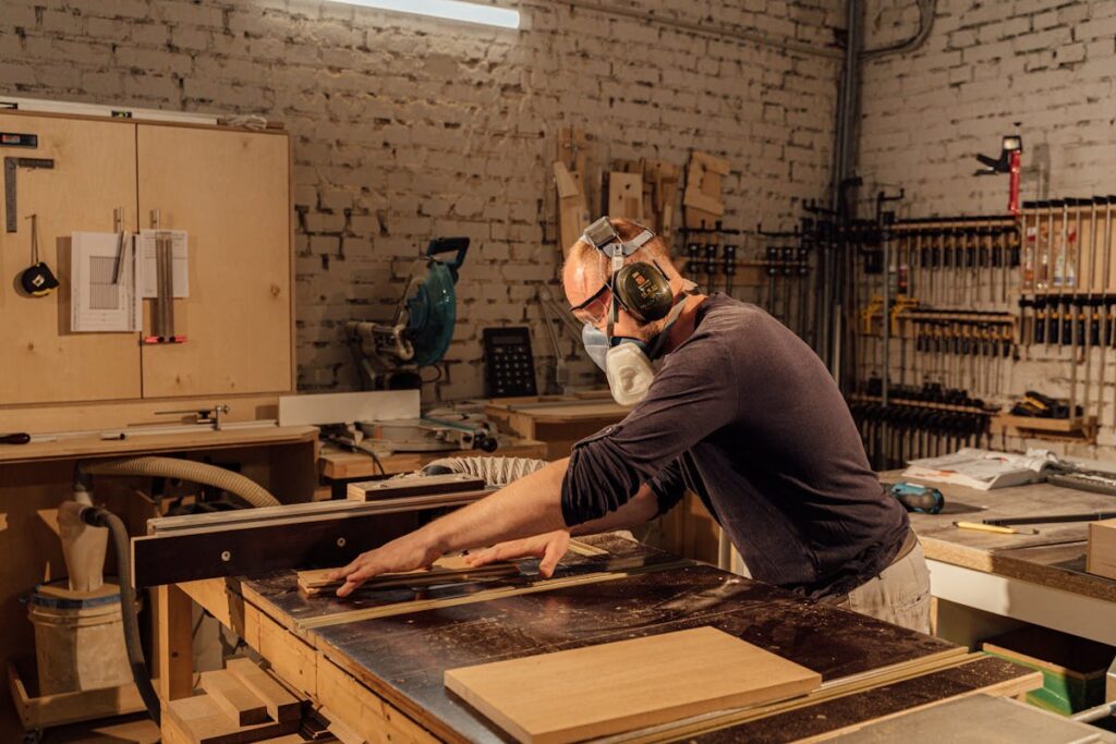 make money with woodworking